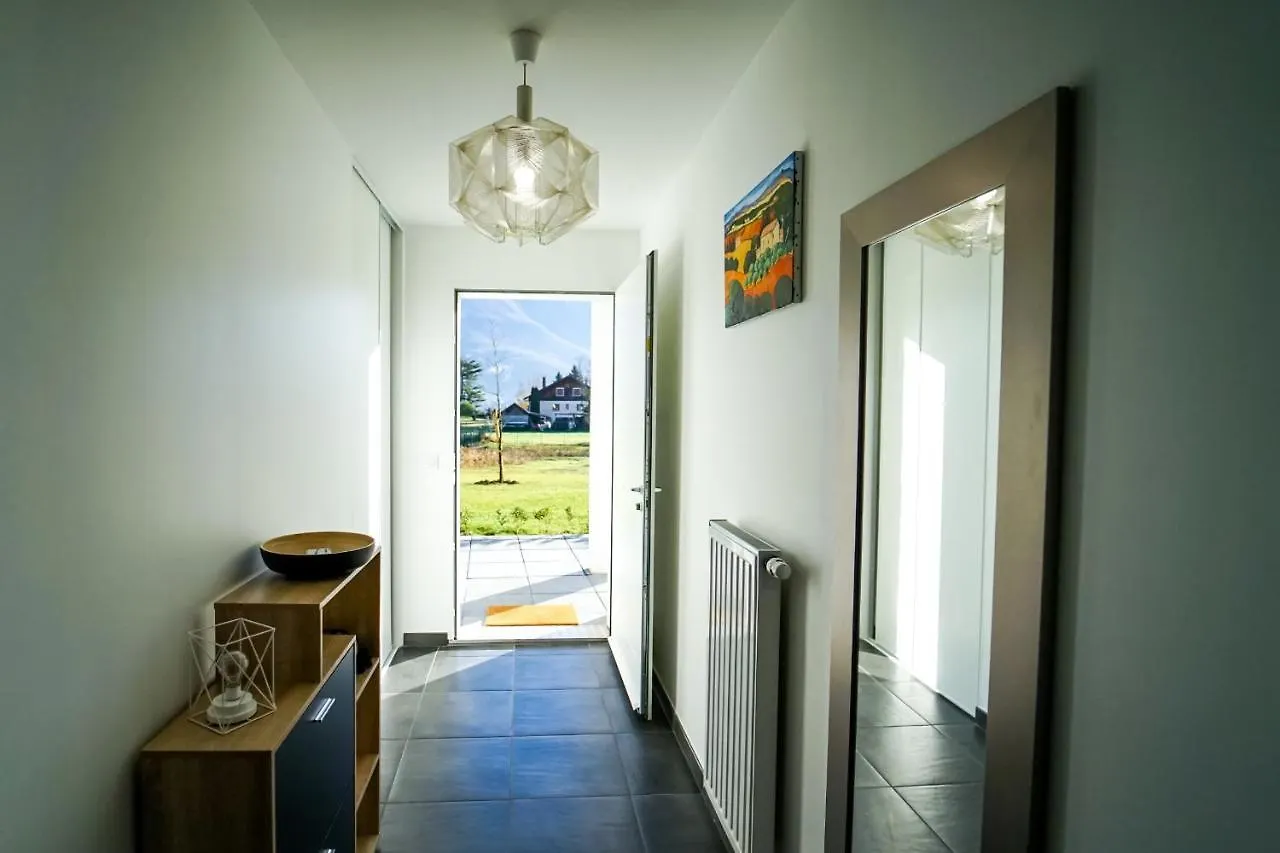 Apartment For 4 People With Tennis Condominium Lathuile