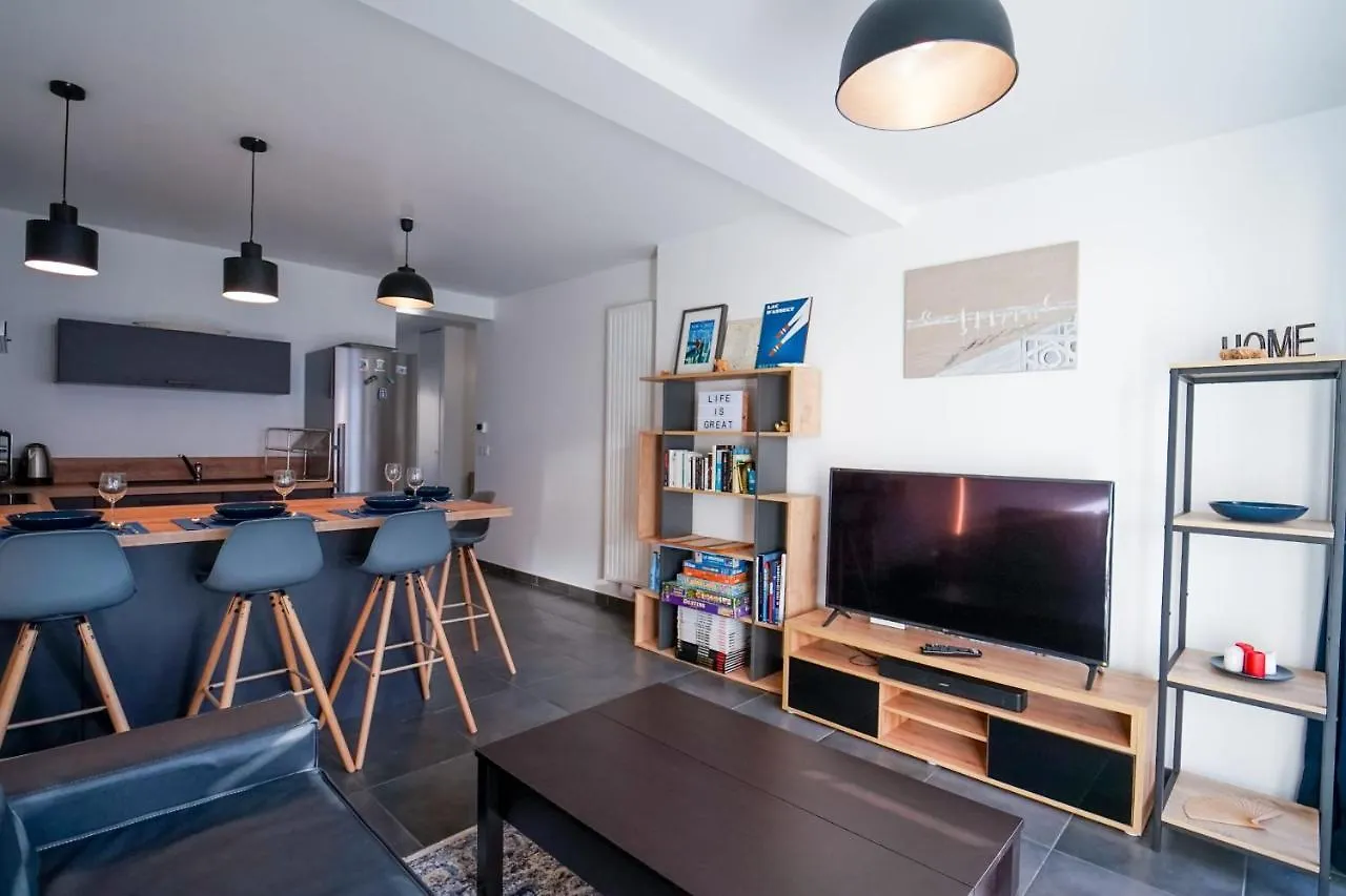 Apartment For 4 People With Tennis Condominium Lathuile
